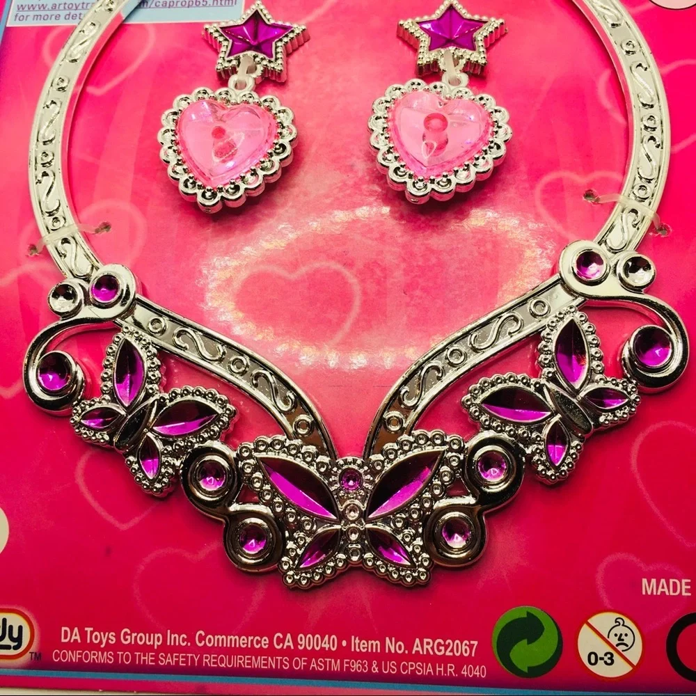 NWT Necklace earrings Pink Makeup and 60 press on nails